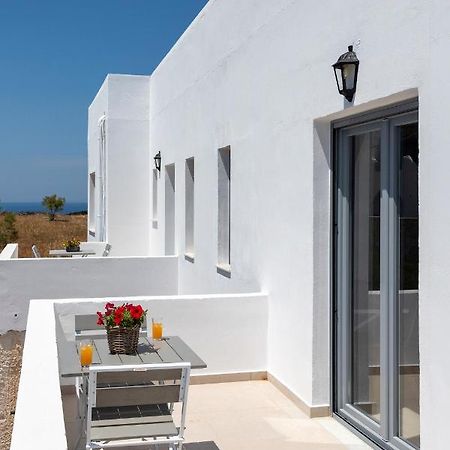 Chrysonisos Suites With Sunset & Seaviews Near Kini Zewnętrze zdjęcie